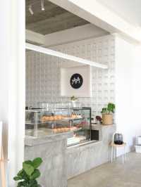 MAMA DON’T LIKE espresso bar and bake lab 🍰☕️