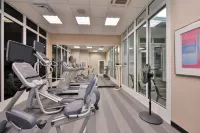 Holiday Inn 堪薩斯城機場 - 健身室/gym room