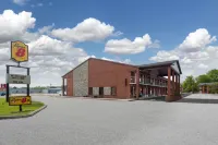 Super 8 by Wyndham Sandusky Hotels near Lake Erie Nor’easter