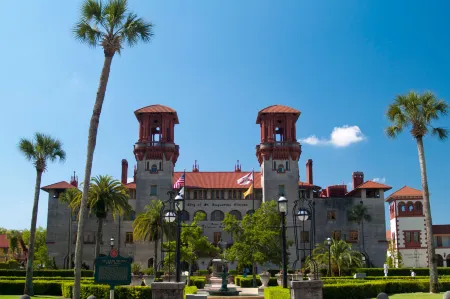 Fairfield Inn & Suites St. Augustine I-95 Отели рядом с достопримечательностью «St. Augustine Premium Outlets»