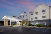 Fairfield Inn Scranton Hotel dekat University of Scranton