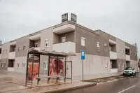 Polorooms Vara飯店 住宿飯店