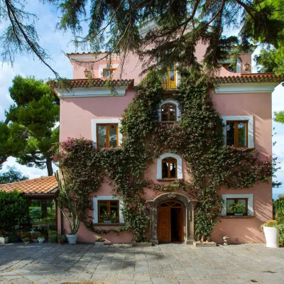 Capo Santa Fortunata Hotels near Sorrento Lingue