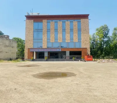 Hotel Tamarind Tree Hotels near Luxurio Sukh Plaza