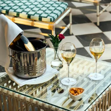 The First One Madrid Preciados Отели рядом с достопримечательностью «Небоскреб "Испания"»