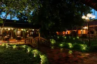 Spatel d'Annam - Imperial Boutique Spa & Hotel Các khách sạn gần Ngọ Môn