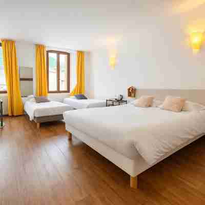 Logis Hôtel de Genève Rooms