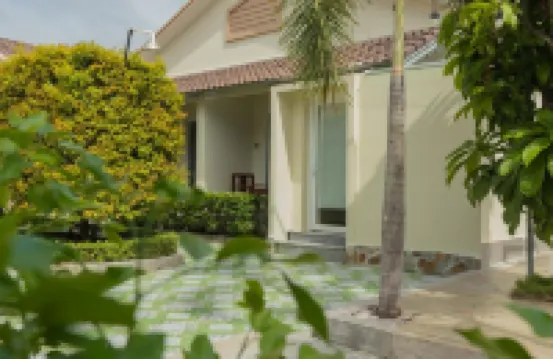 Tay Tien Bungalow Hotels near Ho Quoc Temple