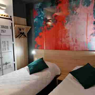 Kyriad Direct Orleans - Olivet - la Source Rooms