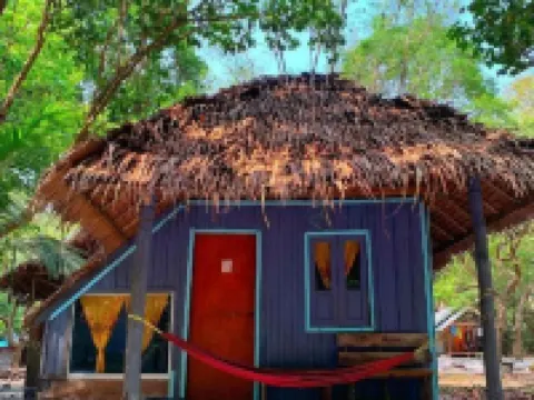 ลองบีช เกาะพยาม โรงแรมในเกาะพยาม