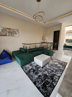 Villa Nawasena Batu - Boutique