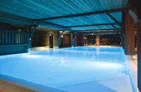 Chalet-Hôtel la Marmotte, la Tapiaz & Spa, the Originals Relais - Pools