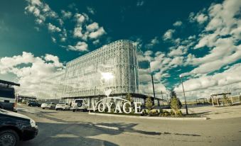Voyage Hotel