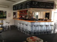Prince of Wales Hotel - bar