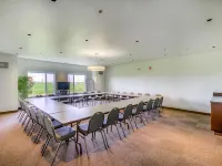 Motel 6 Headingley, MB - Winnipeg West Hotels near Assiniboia Downs