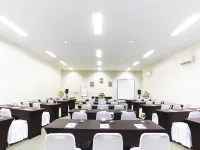 PrimeBiz Hotel Karawang - Airport Shuttle