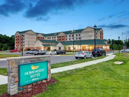 Homewood Suites by Hilton Woodbridge Отели рядом с достопримечательностью «Квантико Паркинг Лот»