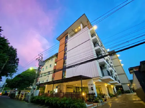 เอทีซี เรสซิเด้นซ์ โรงแรมใกล้เอ็มอาร์ที วงศ์สว่าง