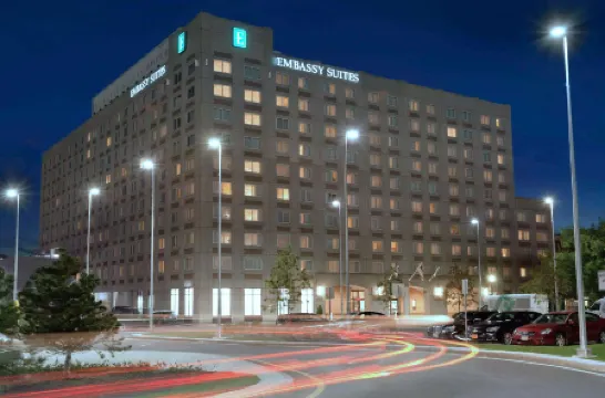 Embassy Suites by Hilton Boston at Logan Airport