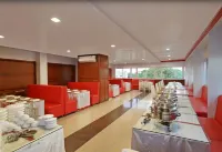 Hotel MB International