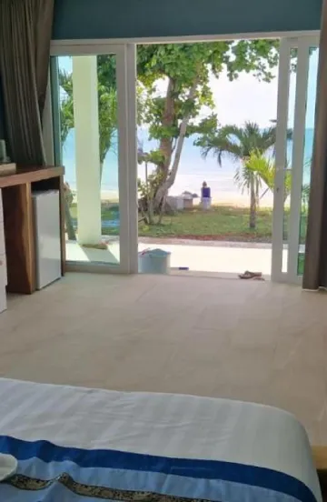 ห้องดีลักซ์ เตียงใหญ่ 1 เตียง วิวทะเล