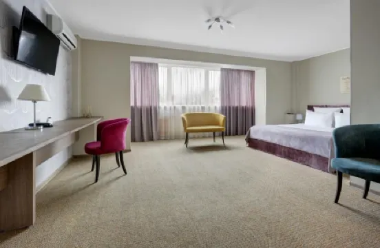 茨維德納雅飯店