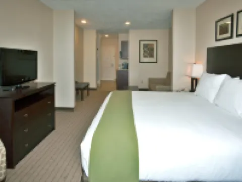 Holiday Inn Express & Suites GRANTS - MILAN by IHG Hoteles en Grants