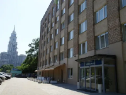Hotel Avialuxe Hotels near Experimentanium Science Museum