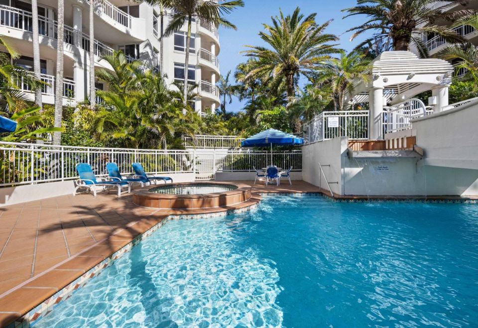 Burleigh Mediterranean Beachfront ResortOver view