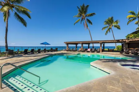 Castle Kanaloa at Kona Отели рядом с достопримечательностью «Парк Кахальюу Бич»