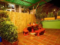 Ding-Dong Hostel Hotels near Iglesia Congregación Mita, Inc