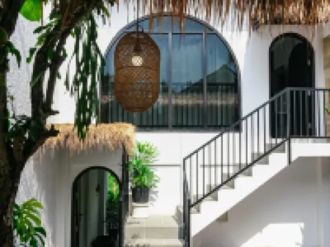 Sampai Villa Jumpa Hotels in Pakem