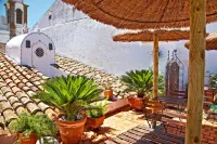 Casa Pinto Hotels in 