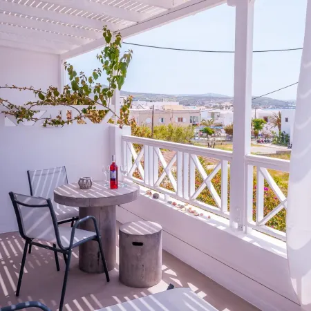 Milos Bay Suites
