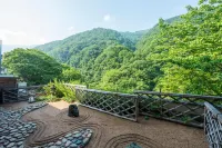 Fujiiso (Adult Only) - parcheggio