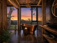 Clifftop at Hepburn - Romantic
