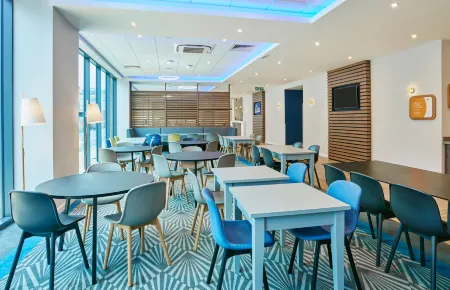 Holiday Inn Express GRIMSBY by IHG