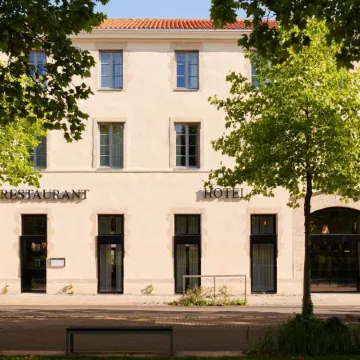 Square Lodge Hotel la Roche Sur Yon - Handwritten Collection Отели в г. Вандея