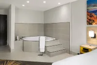Days Inn by Wyndham Williams - Hot Tub