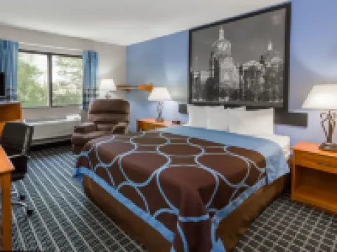 Super 8 by Wyndham Iowa City/Coralville Hotels in Johnson County