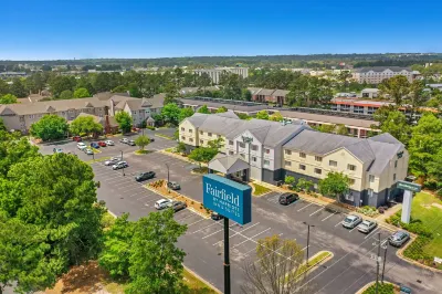 Fairfield Inn & Suites Mobile Hotel di Seluler