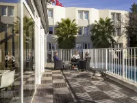 Ibis Arles - Pools