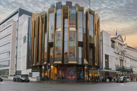 Sonder at The Teacher