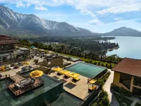 Taj Dal View Srinagar - Luxury