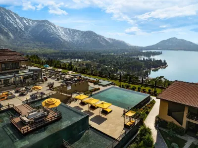 Taj Dal View Srinagar  호텔