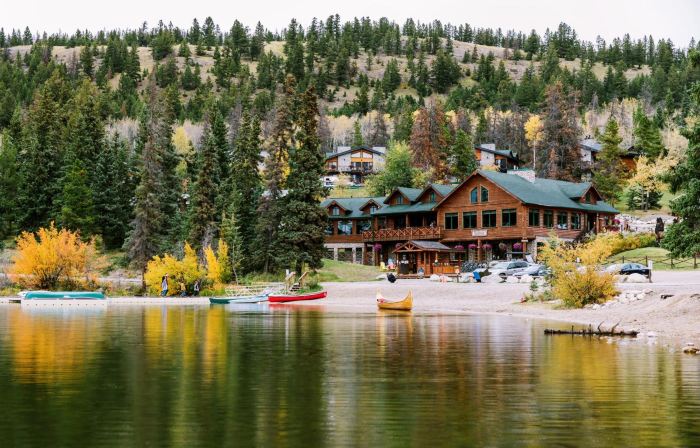 Pyramid Lake Lodge