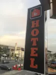 The b'Hotel