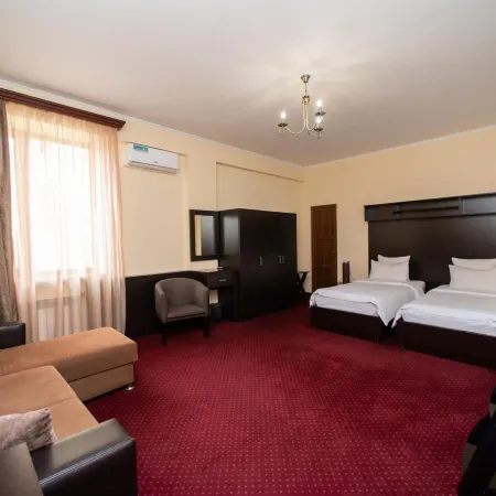 14 Floor Hotel