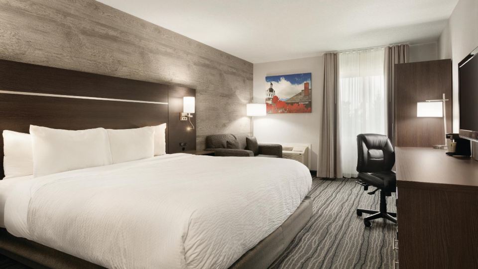 Days Inn by Wyndham Kingston