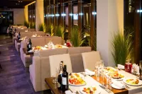 Al'fa Otel' I Restoran Các khách sạn ở Kirov
